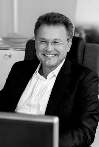 Dr. Ulrich Behm